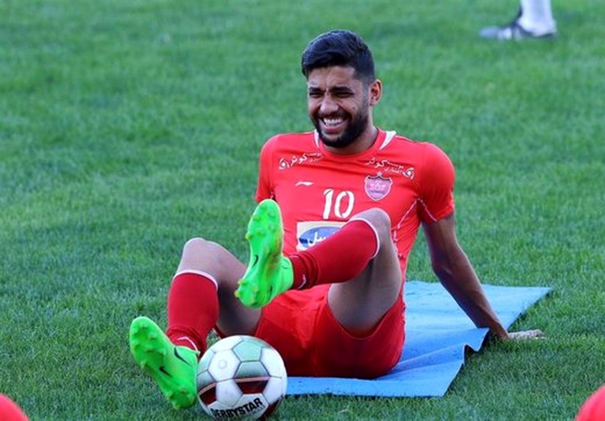 شماره 10 پرسپولیس از رویای دوگانه می‌گوید
