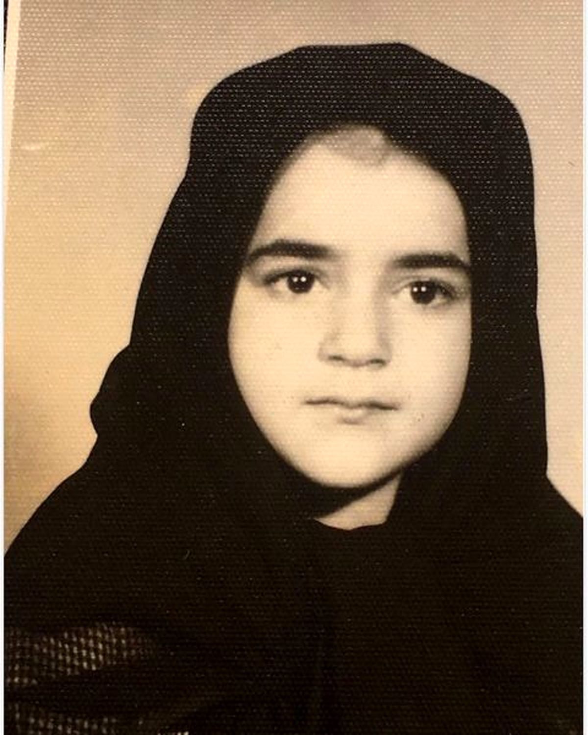 نعیمه نظام دوست در دوران کودکی + عکس