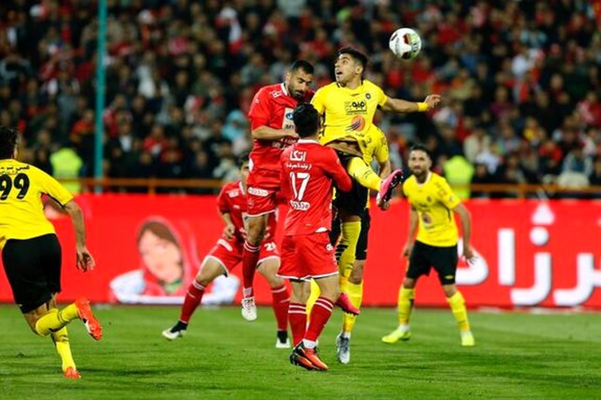 یک کشته و ٢۴۵مصدوم در بازی پرسپولیس-سپاهان