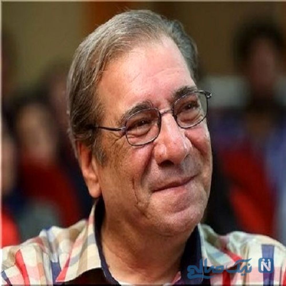 عکسی دیده نشده از حسین محب اهری بازیگر ایرانی در کنار فرزندانش