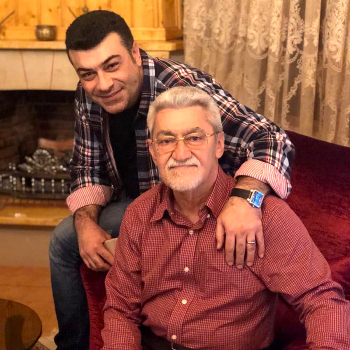 آقای گوینده خبر و بابا جانش+عکس