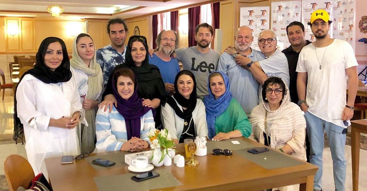 عکس لاله اسکندری و رفقا در کیش