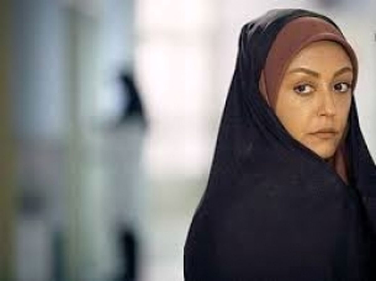 عذرخواهی بازیگر" مادرانه" از مادرش