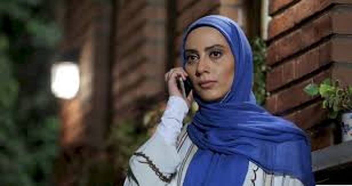 عکس عصبانی مونا فرجاد