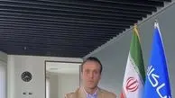 علی کریمی در محل کارش + عکس