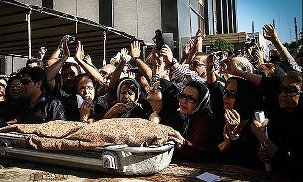 بازي ورشكستگان با جنازه سيمين