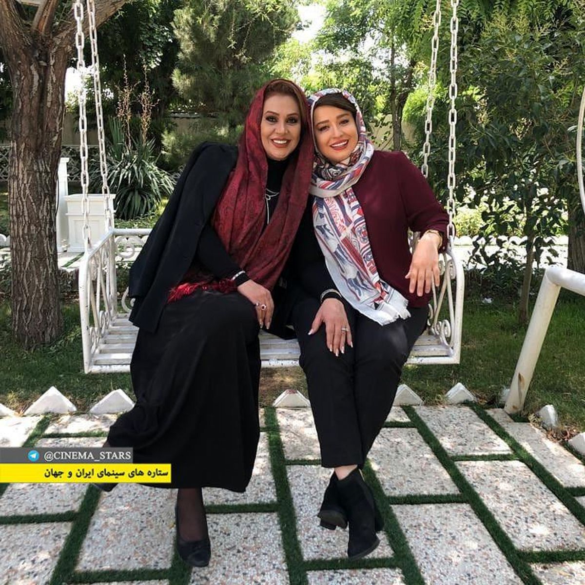 تاپ بازی مهرآوه شریفی نیا و نسرین مقانلو در باغ+عکس
