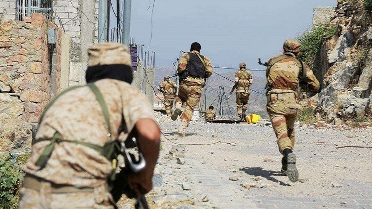 پرتاب موشک "صمود" به پایگاه سعودی‌ها در جیزان