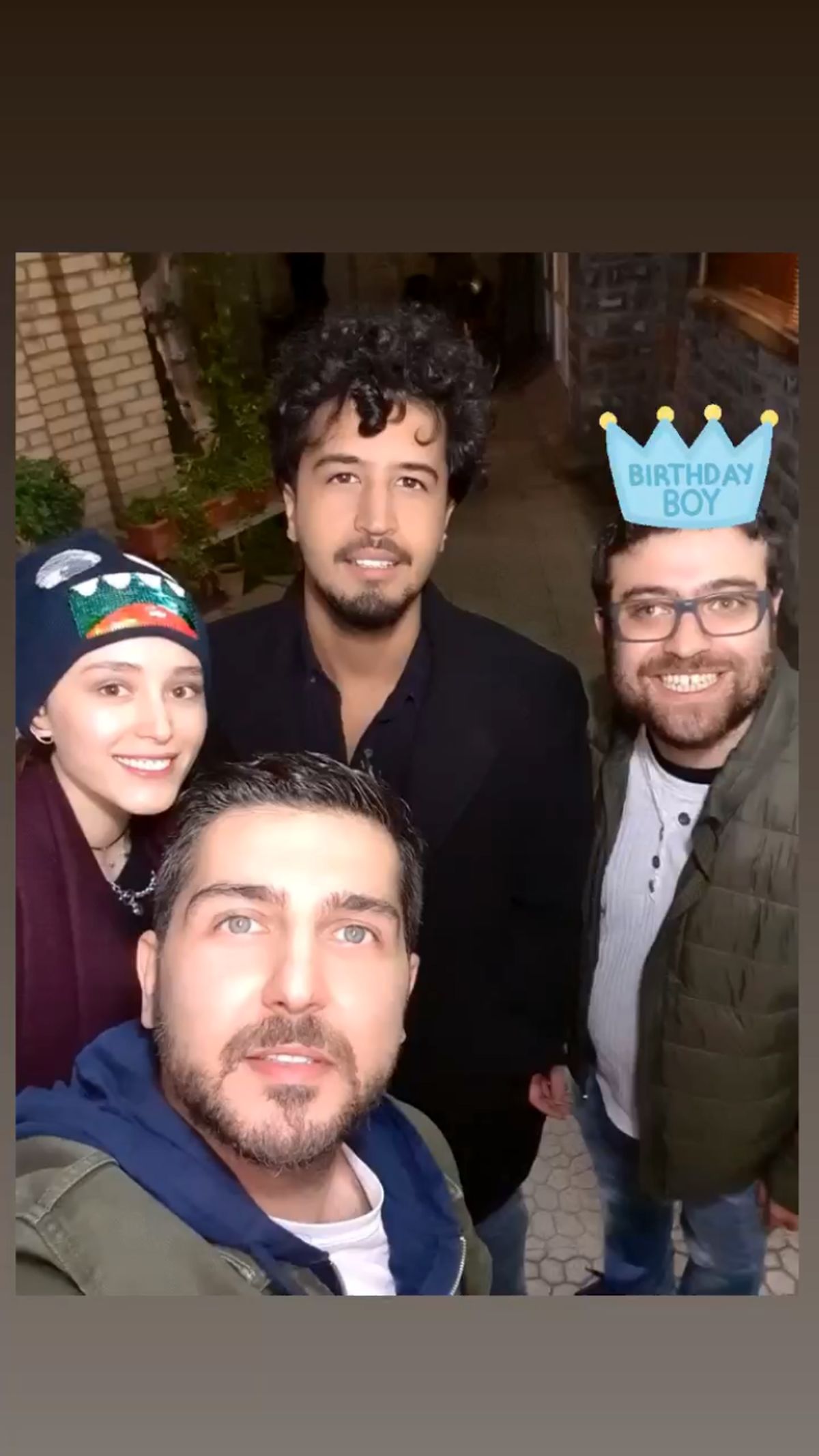 سلفی شبانه مهرداد صدیقیان با دوستانش + عکس