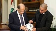 هدیه روبرتو کارلوس برای رئیس جمهور لبنان +تصاویر
