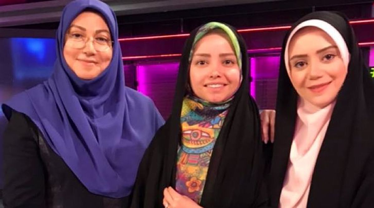 لطیفه گودرزی در کنار همکاران مجری اش