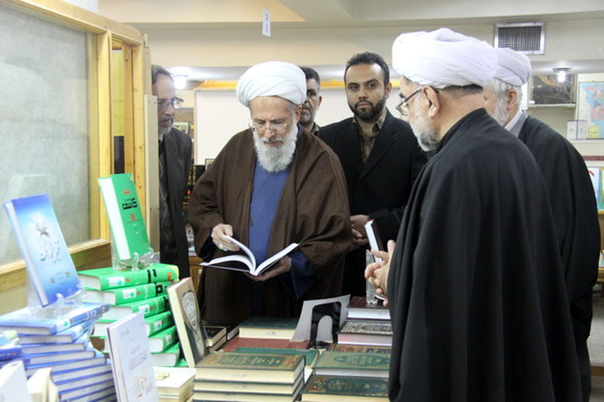 رونمایی از ترجمه چندین کتاب، آیت‌الله ری شهری به زبان‌های مختلف