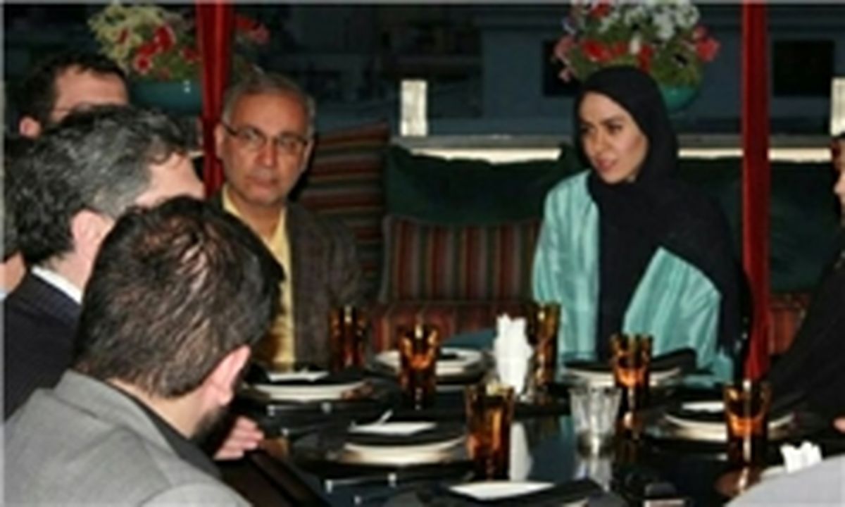  امضای آقای معاون پای پروژه واکسن پرحاشیه