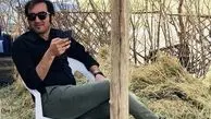 چای نوشیدن بازیگر مشهور در دل طبیعت زیبا + عکس