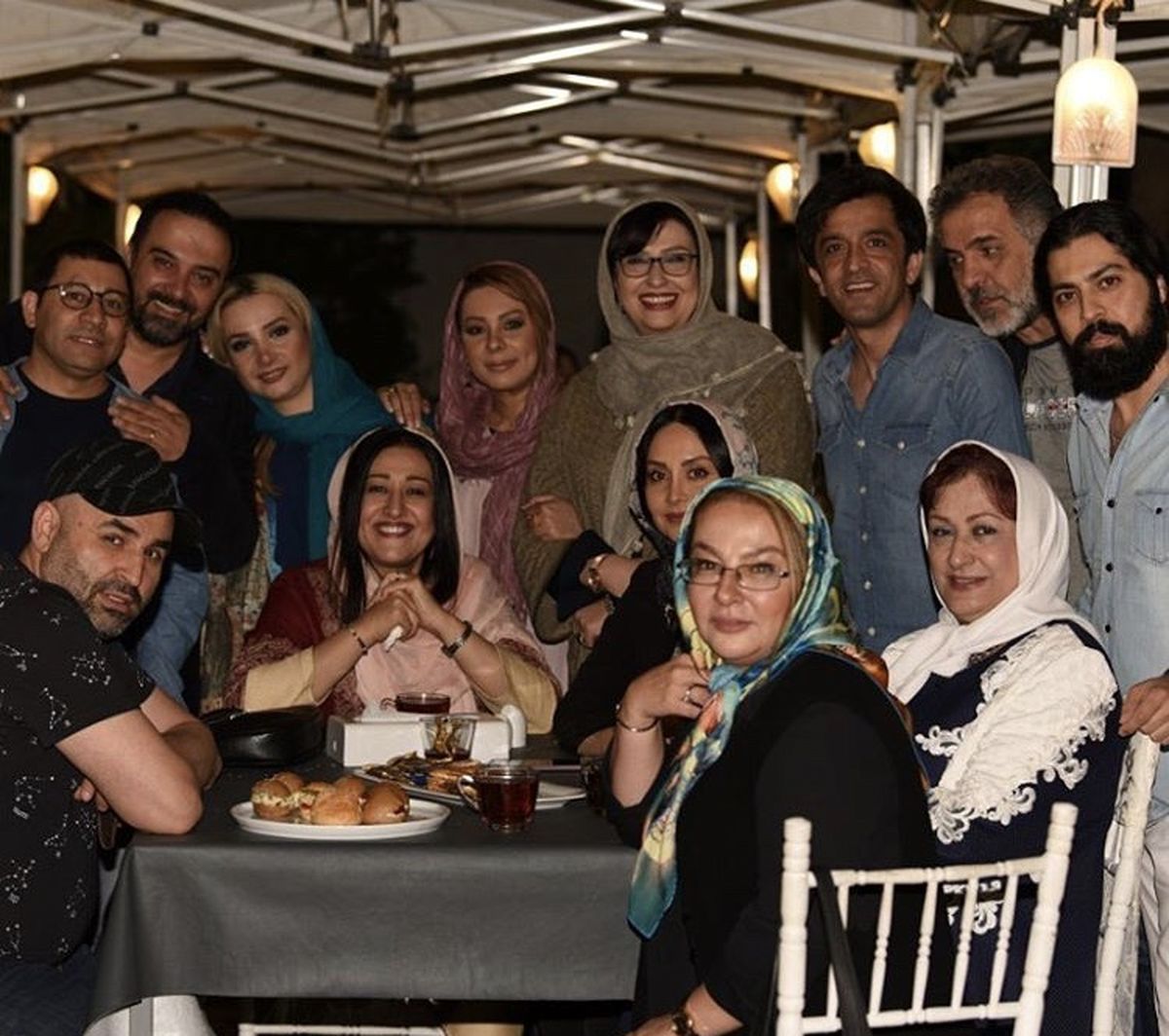 دورهمی شام جمعی از بازیگران مشهور + عکس