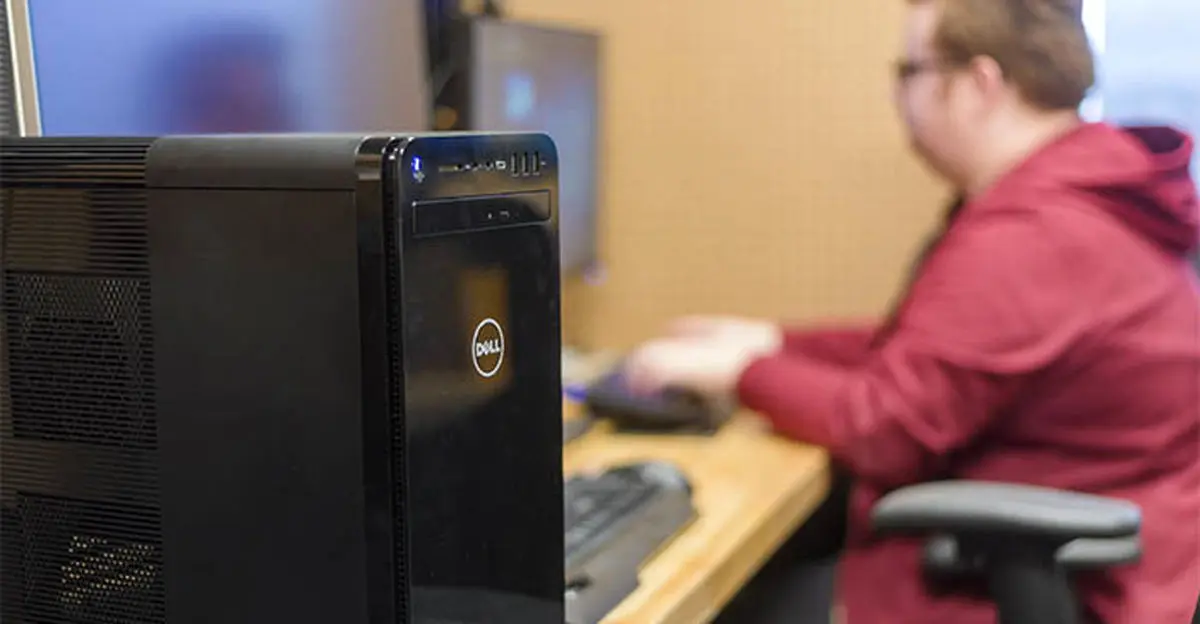 آیا شب ها باید کامپیوتر خود را خاموش کنیم؟