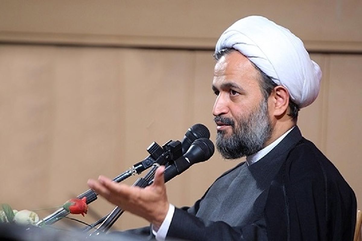 رهایی از دوگانه ساختگی آرمان - واقعیت