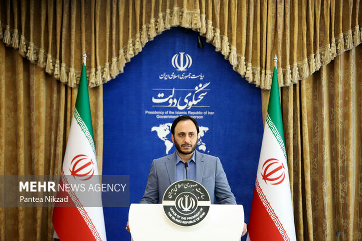 زاهدی وفا سرپرست وزارت کار شد / برنامه‌ای برای گرانی بنزین نداریم