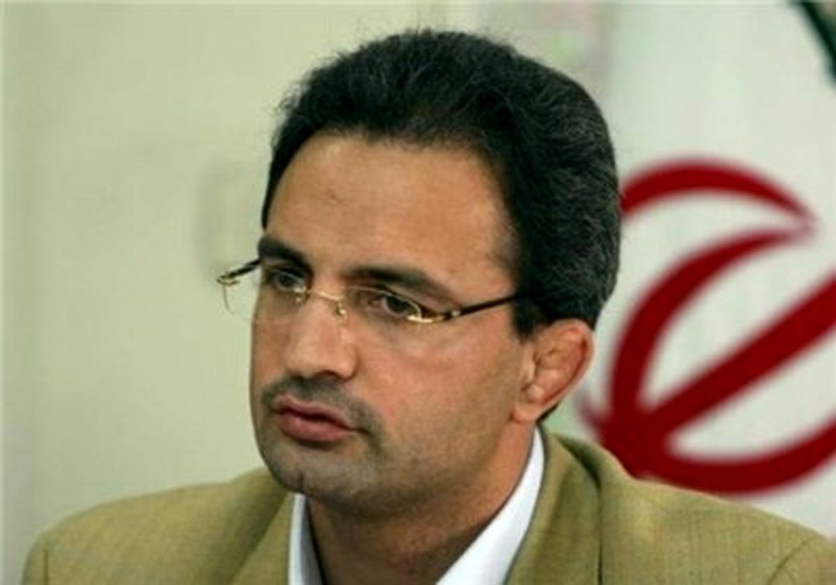 خادم نمایندگان مجلس را تهدید کرد
