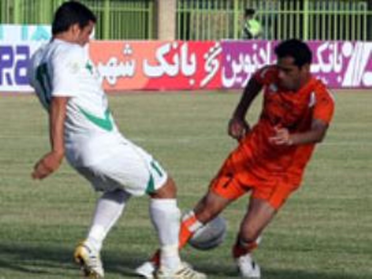 لیگ دسته اول به نیم فصل رسید