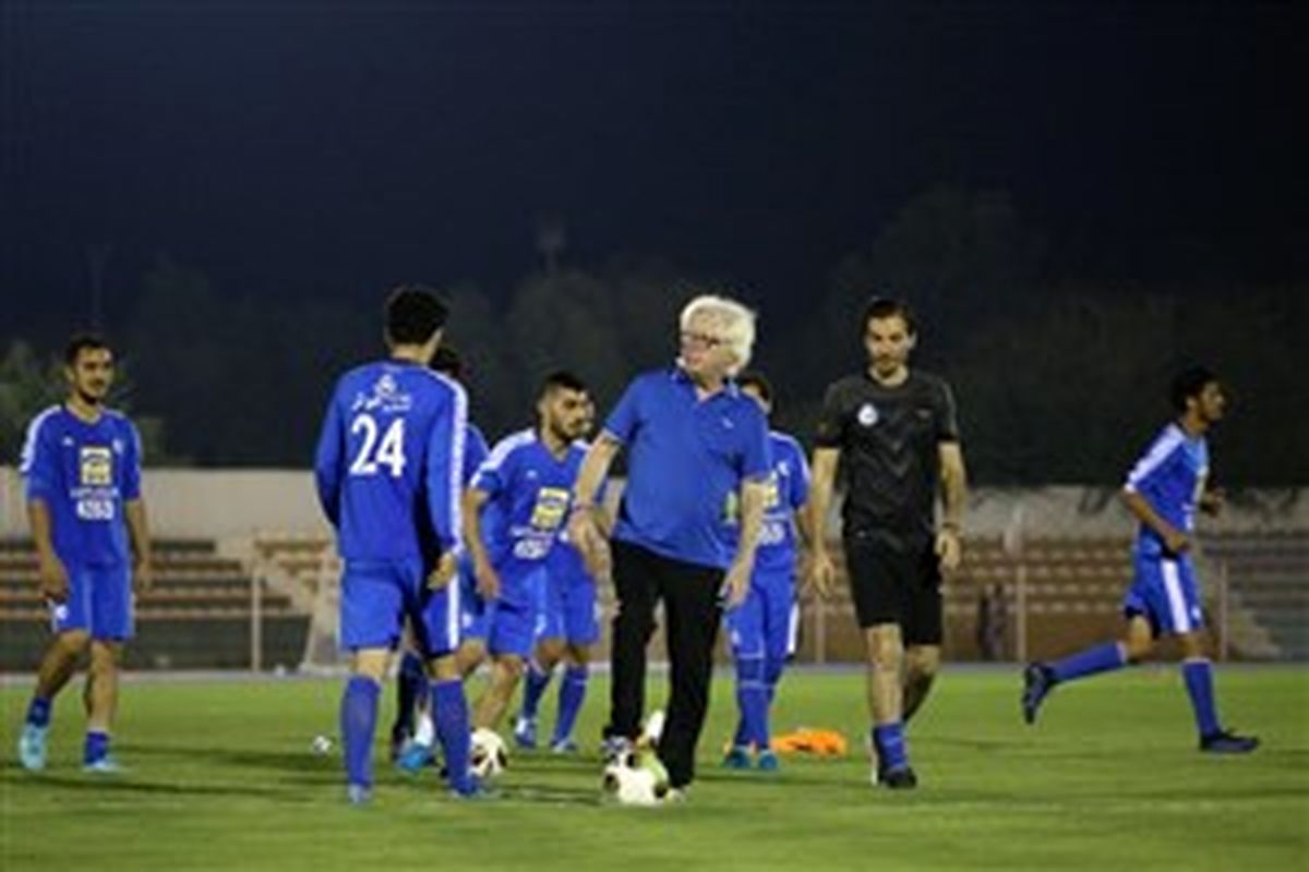 تمرین استقلال به خاطر پرسپولیس تعطیل شد!