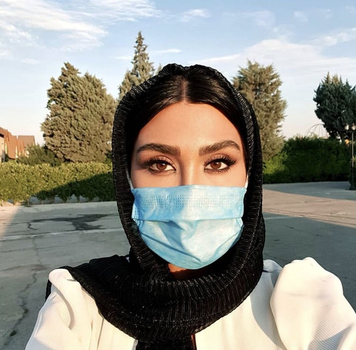 مریم‌معصومی با ماسک در خیابان + عکس