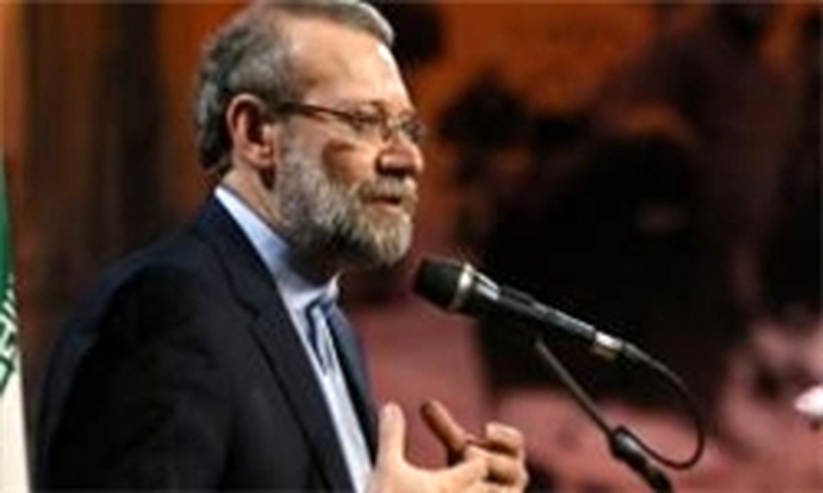 لاریجانی: آمریکا گزینه‌های خود را در جیب و عقل را روی میز بگذارد