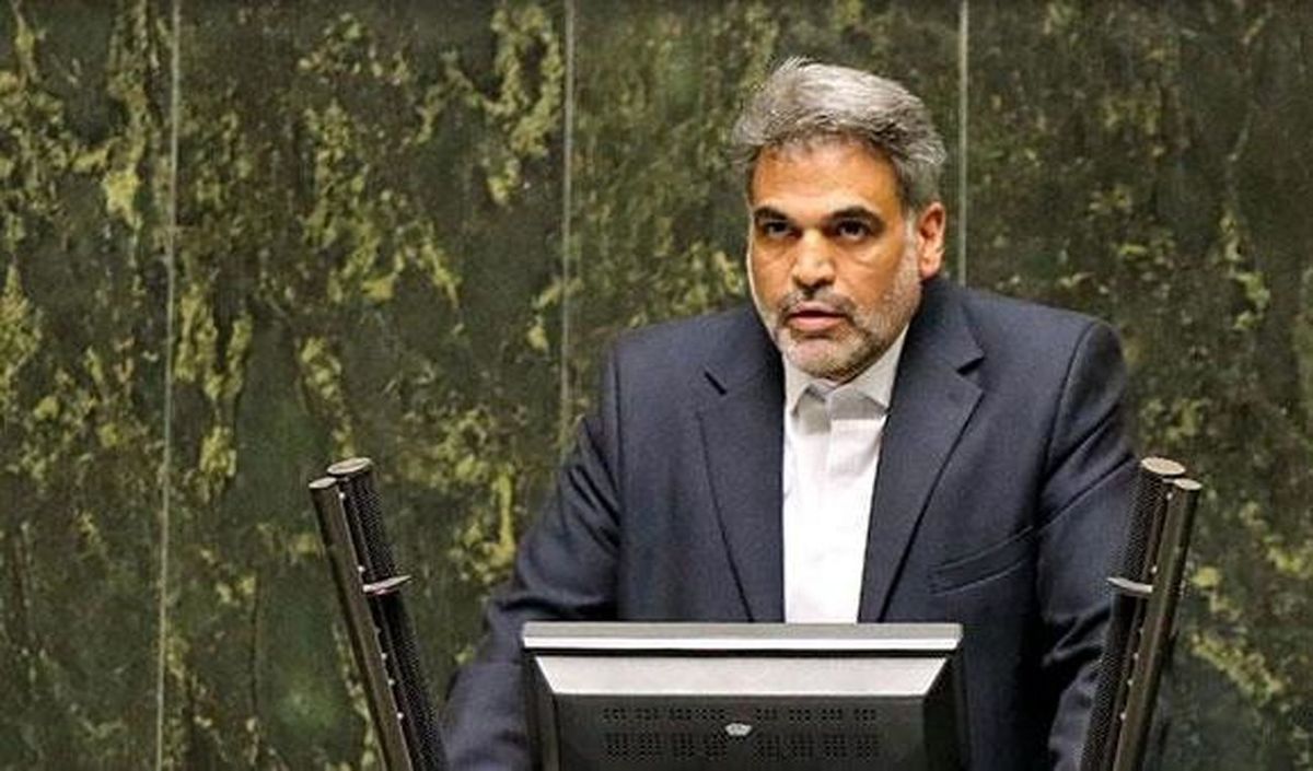 صنایع به تولید برق تجدیدپذیر ملزم شوند 