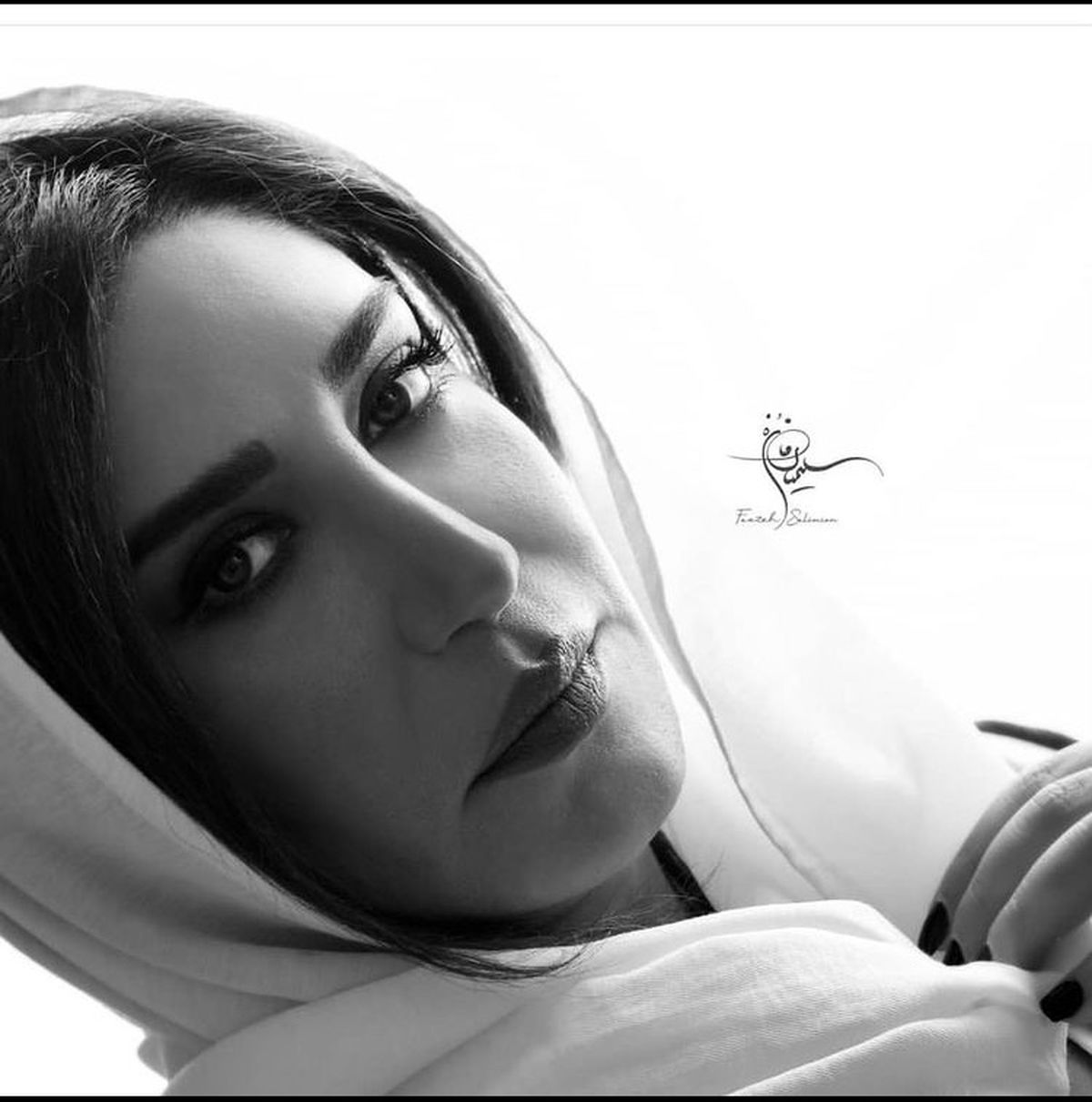 ظاهر جدید نسیم ادبی + عکس