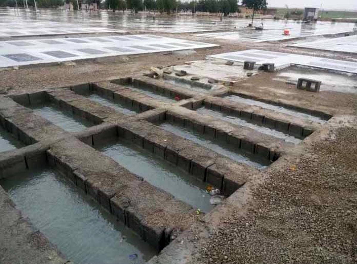 قبرستان بهبهان در یک روز بارانی! 