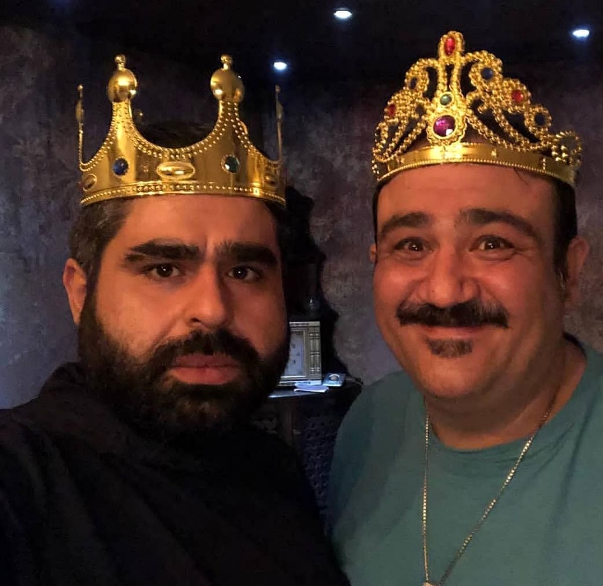 عکس دو سلطان طنز با تاج و جبروت پادشاهی شان