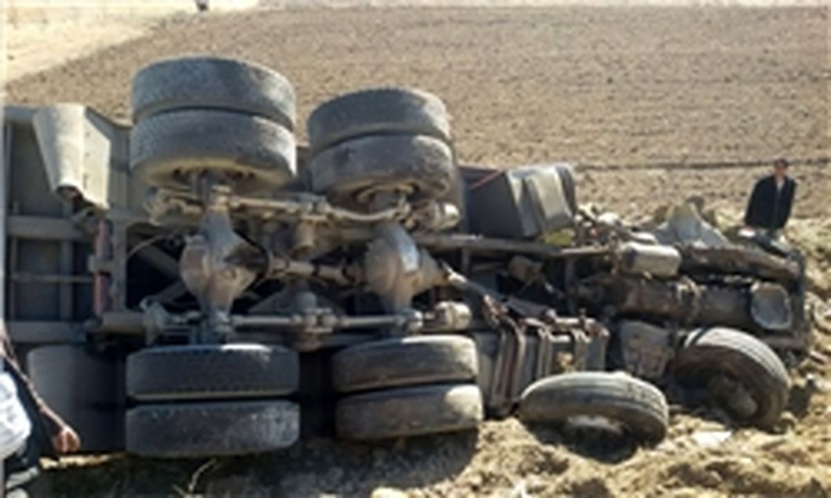 2 کشته بر اثر خواب‌آلودگی راننده اتوبوس درقم 
