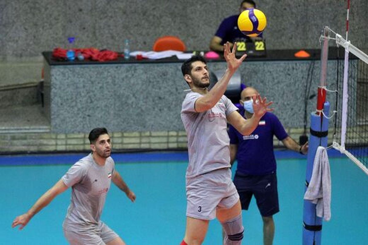 سرعتی زن جوان منتظر نتیجه تست کرونا