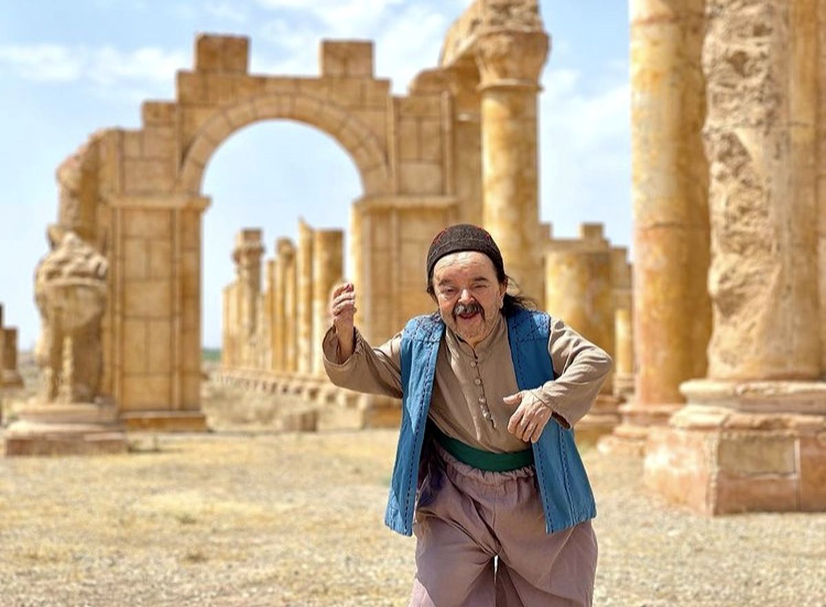 اسدالله یکتا در تخت جمشید + عکس
