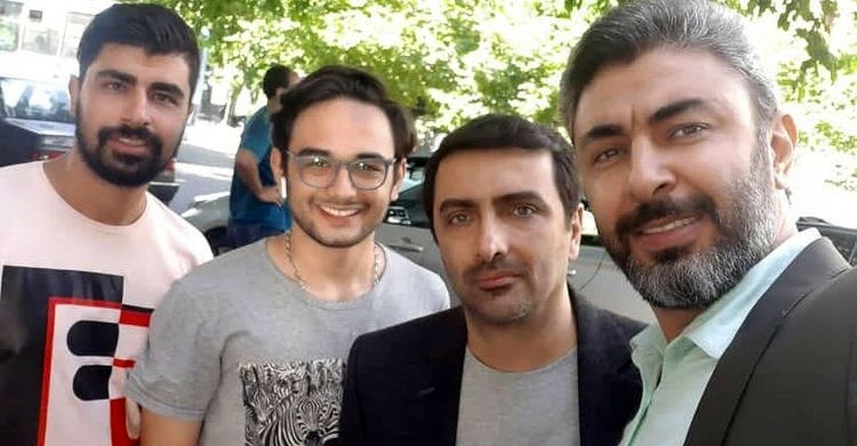 امین زندگانی در جمع دوستانش + عکس