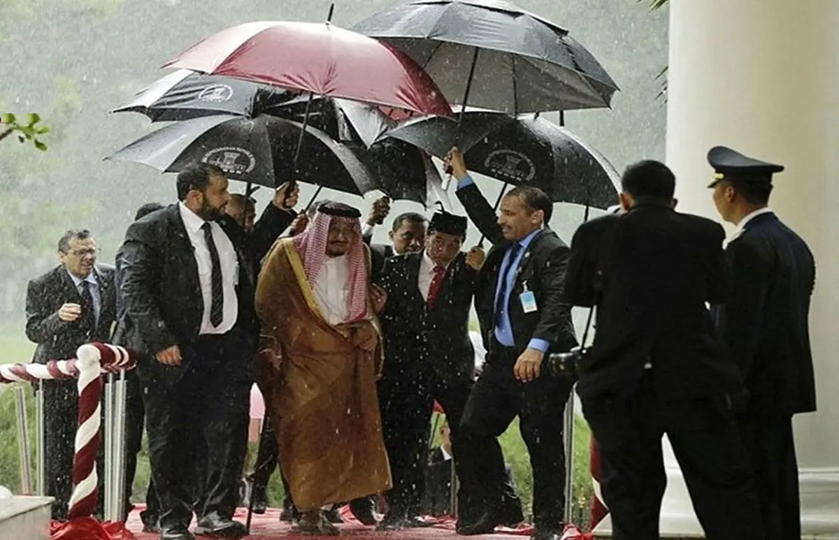 پشتِ پردۀ سفر پرهزینه پادشاه عربستان به اندونزی