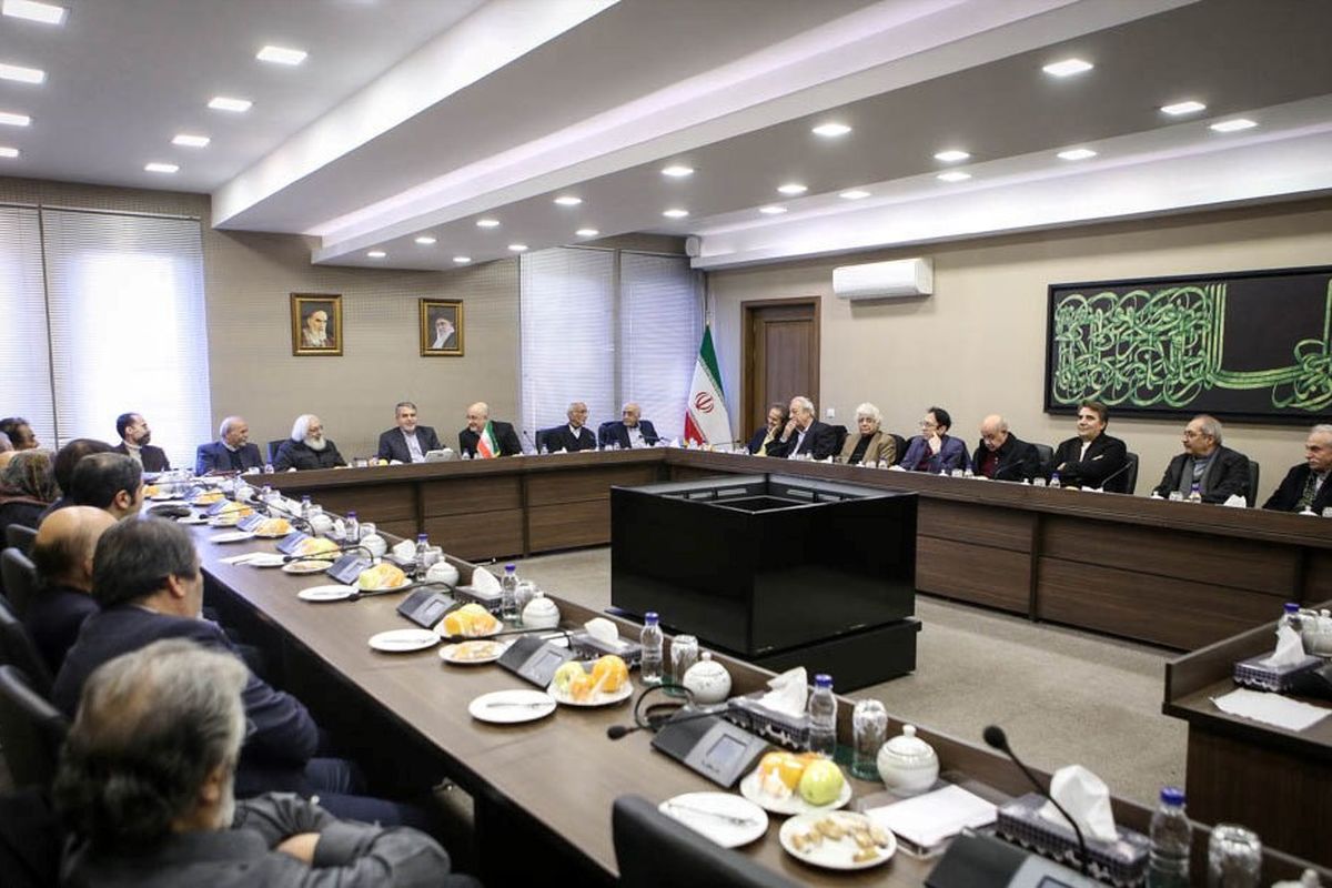 دیدار وزیر ارشاد با هنرمندان/ تصاویر