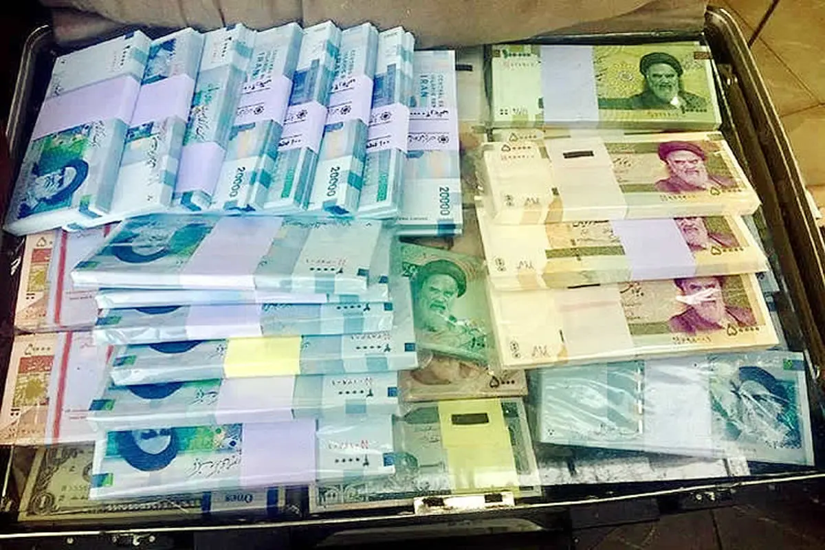 کشف دلار و اسکناس‌های جعلی در تبریز