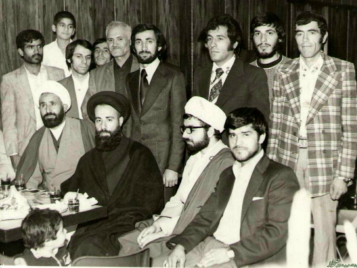 عکس دیده نشده از روحانی در یک مراسم ازدواج 