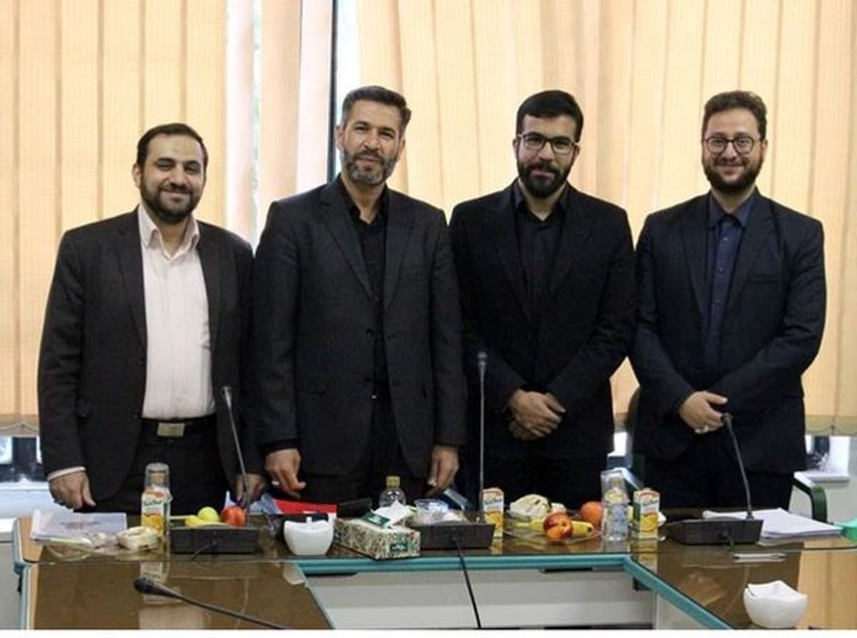 داور عصر جدید در میان دانشگاهیان + عکس