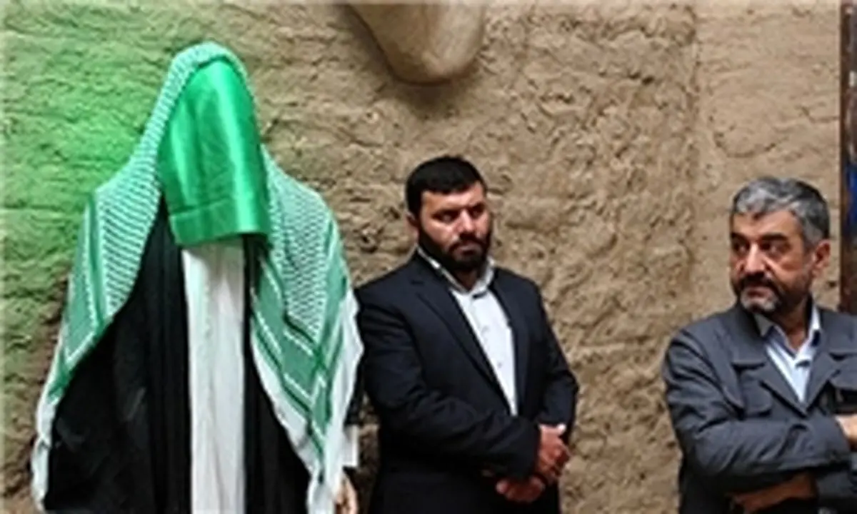 انکار امام زمان (عج) با سوءاستفاده از تصاویر فرمانده سپاه+تصاویر