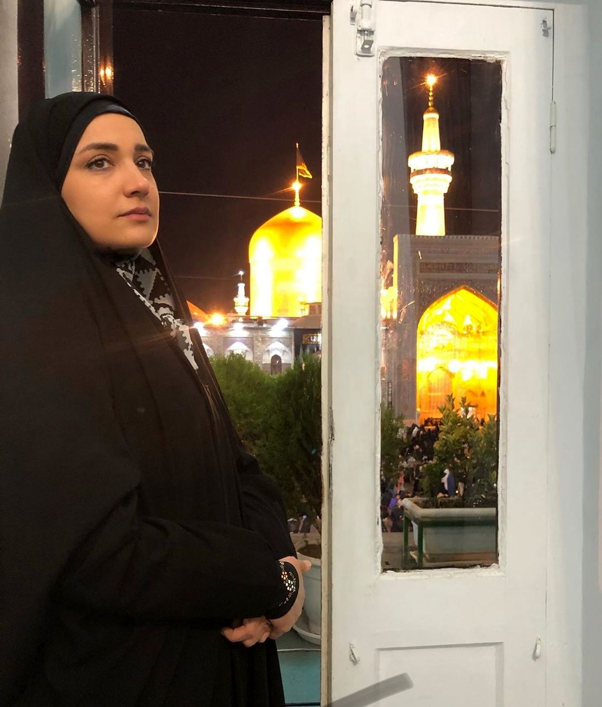عکس معنوی خاله نرگس در مشهد