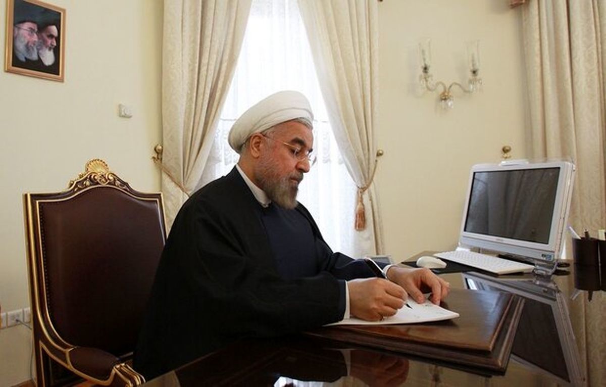 رئیس‌جمهور درگذشت «خسرو سینایی» را تسلیت گفت