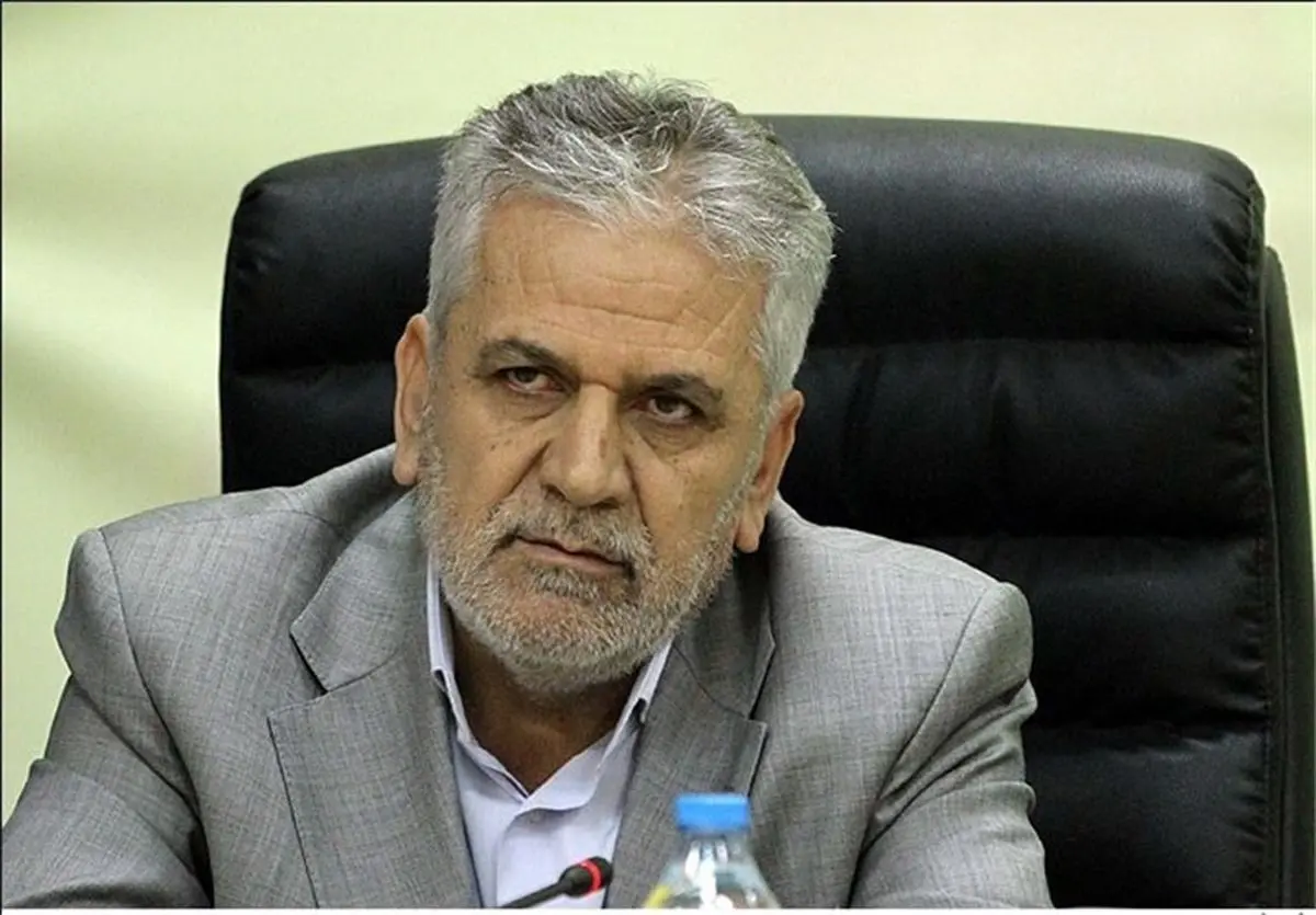 دولت خواستار تک نرخی شدن بنزین است 