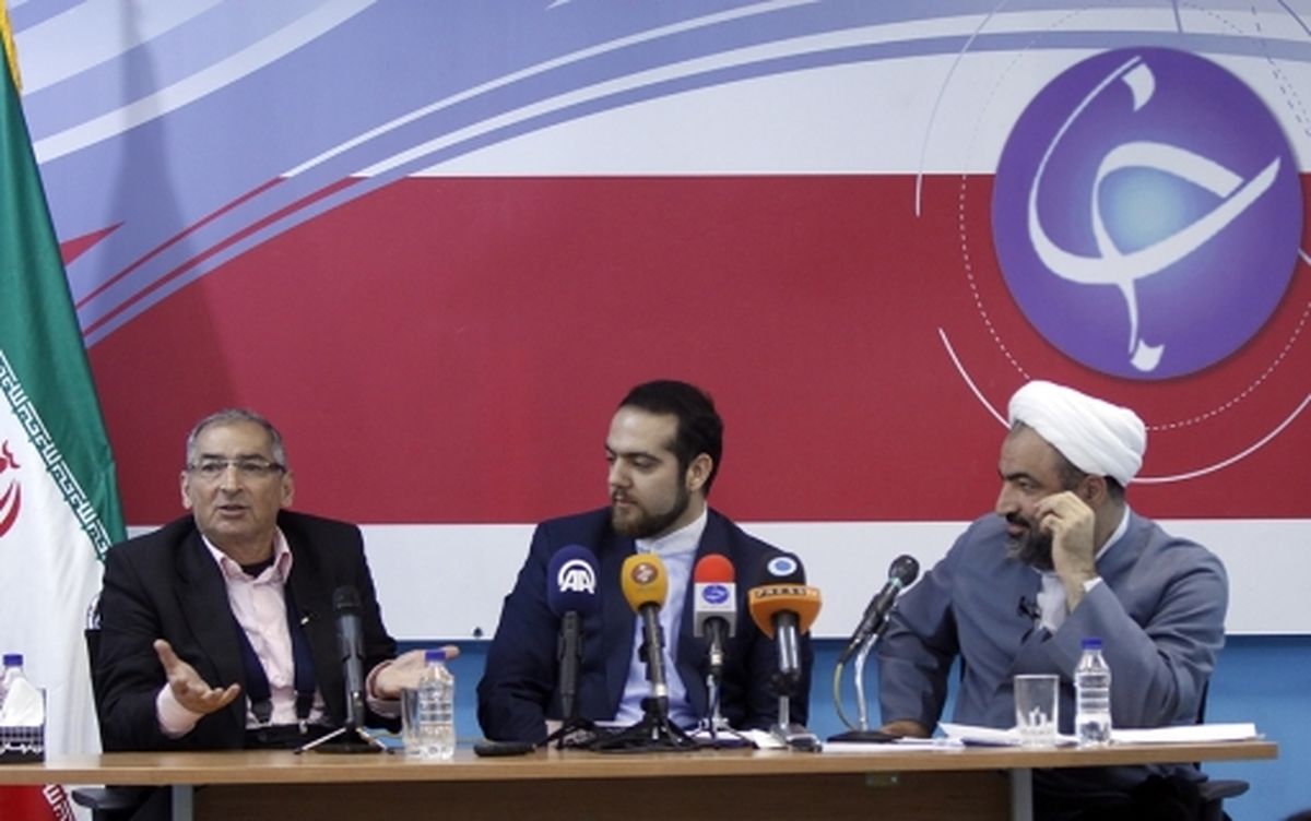 سرنخي از نحوه برخورد صداوسيما با «منتقدين»، «مخالفين» و «موافقين»/ حضور افرادي خاص در مناظرات تلويزيوني