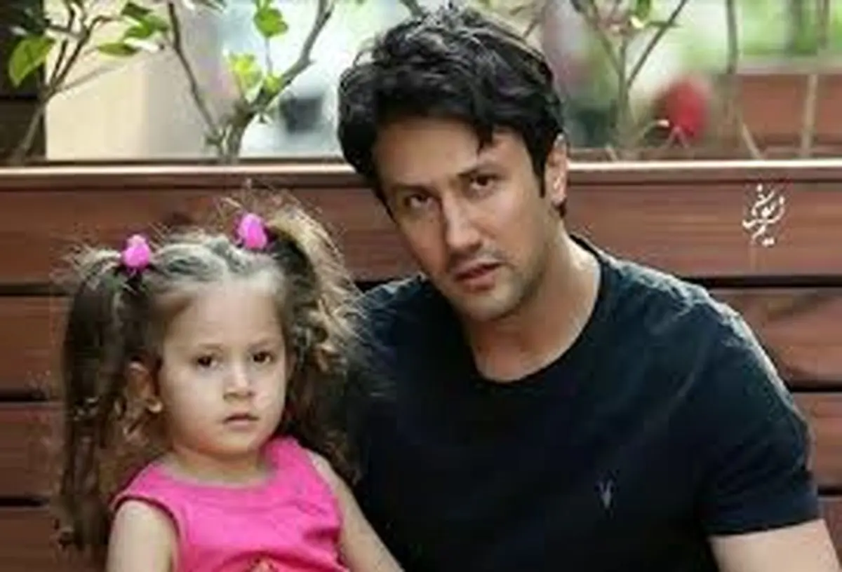 دلبری دختر شاهرخ استخری در صفحه اش