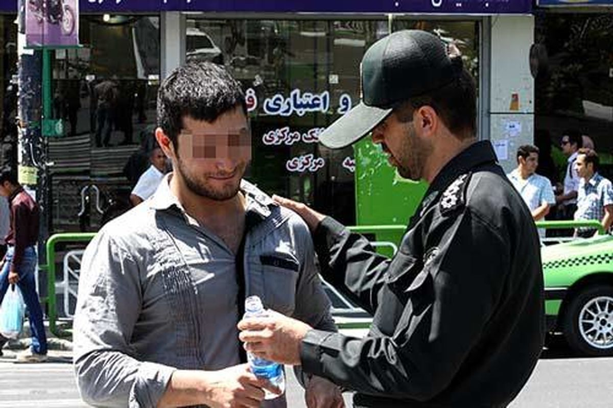 چرا نیروی انتظامی با مظاهر روزه خواری برخورد می کند؟