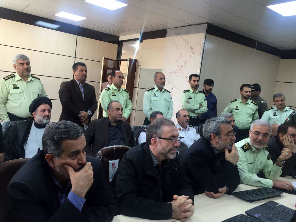 بازدید وزیر کشور از مرکز مانیتورینگ نیروی انتظامی در مرز مهران 