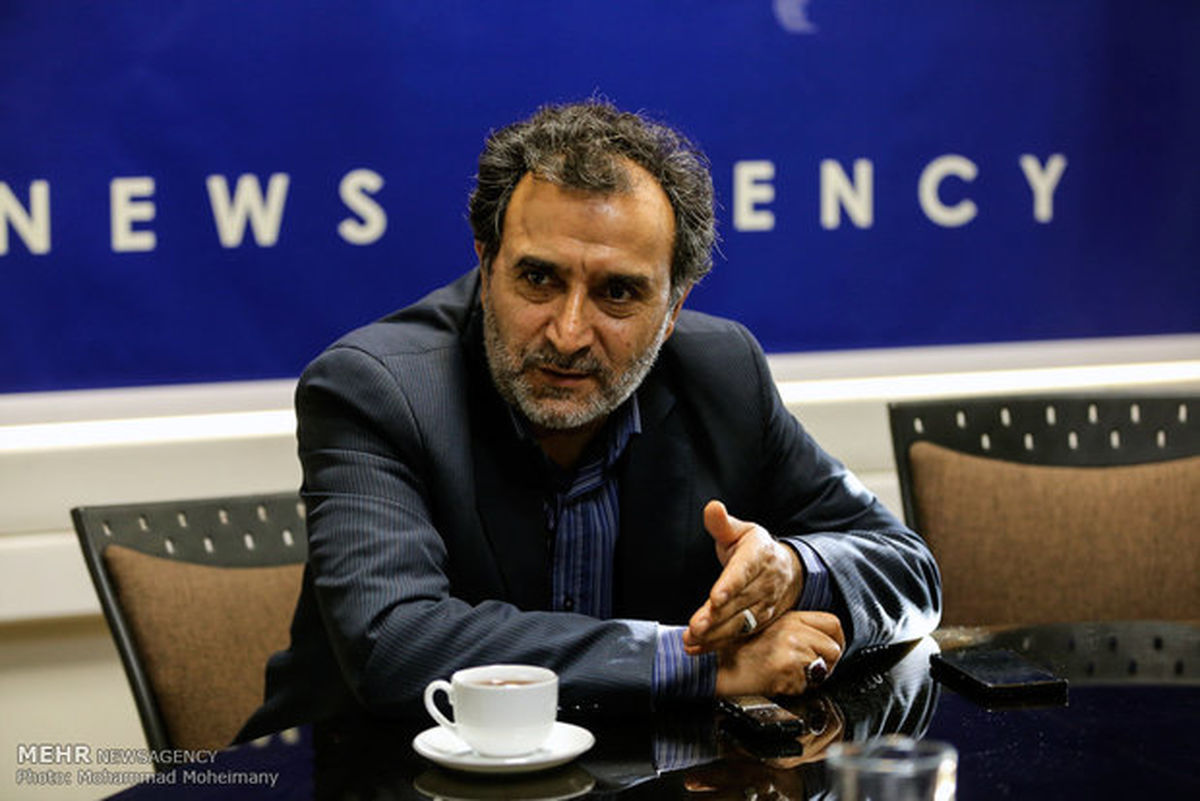 دهقان:دولتی‌ها برای فرار از پاسخگویی دوقطبی‌سازی می‌کنند