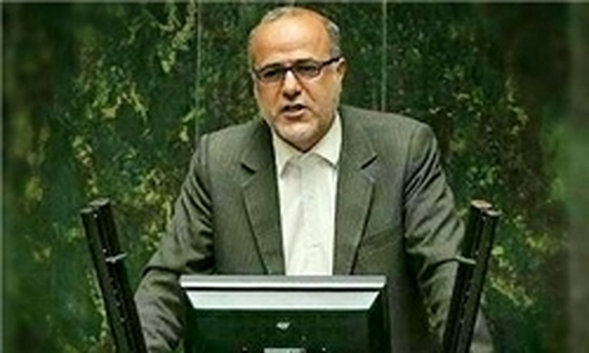 تعیین هیأتی برای بررسی حادثه واژگونی اتوبوس در دانشگاه آزاد